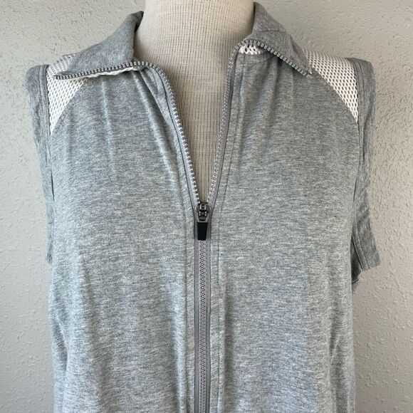 Fabletics Sleeveless Full Zip Athletic Tip Size XL EUC - Picture 2 of 8